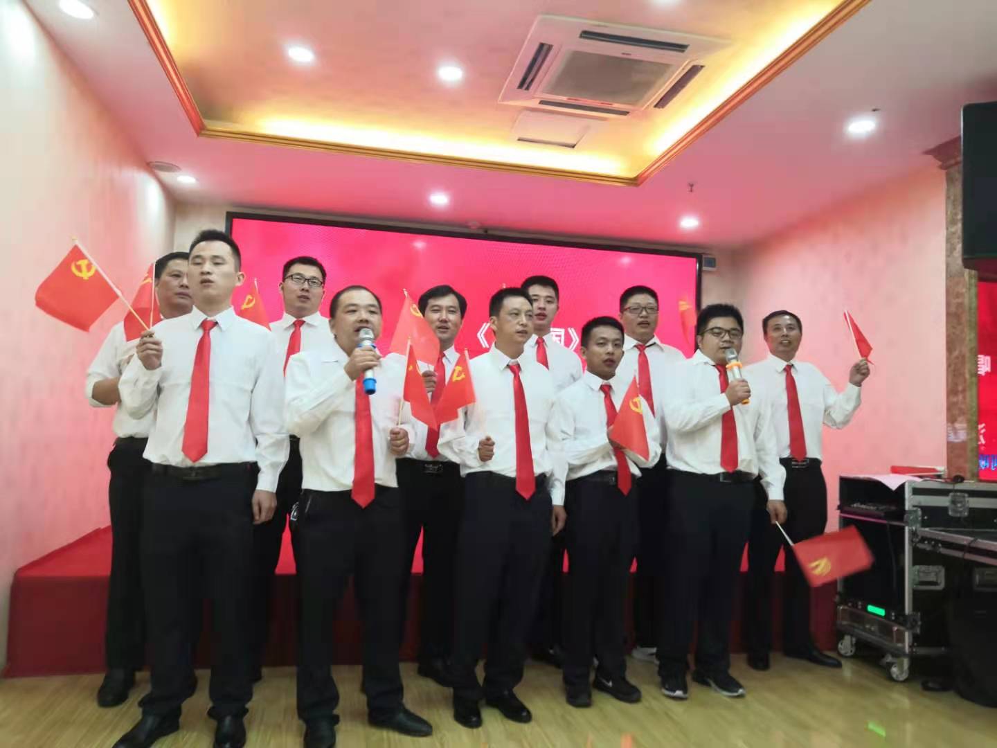 聽黨話、念黨恩、跟黨走，慶中國共產黨成立一百周年紅歌會記實(圖3)